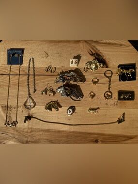 Gold Tone Harness Horse Racing Equestrian Jewelry Lot Standardbred